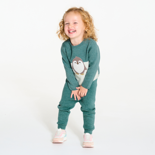 سترة منسوجة بالدرز، مع رسمة بطريق مطرز للفتيات الصغيرات